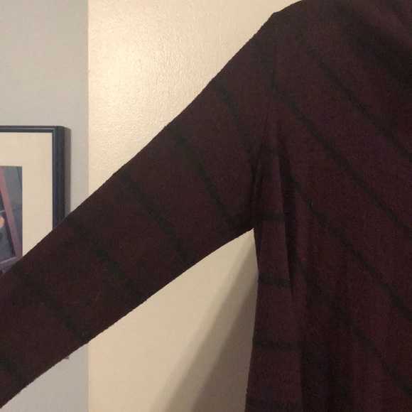 Bobeau wine/black sweater - Picture 2 of 6